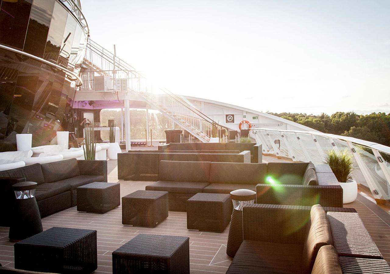 Viking Line Ferry Viking Grace - Mini-Cruise From Turku Hotel Exterior photo